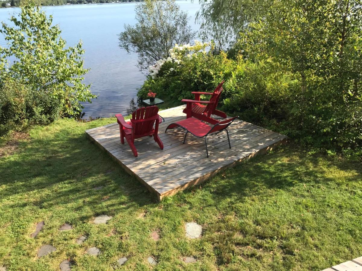 Le Gite Du Lac A La Tortue Herouxville Экстерьер фото